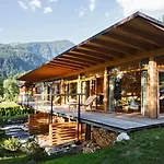 Alpenlofts Apartman *